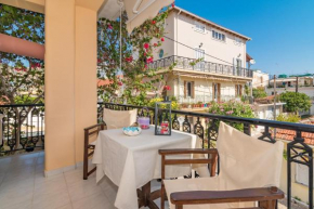 Athina's Maisonette